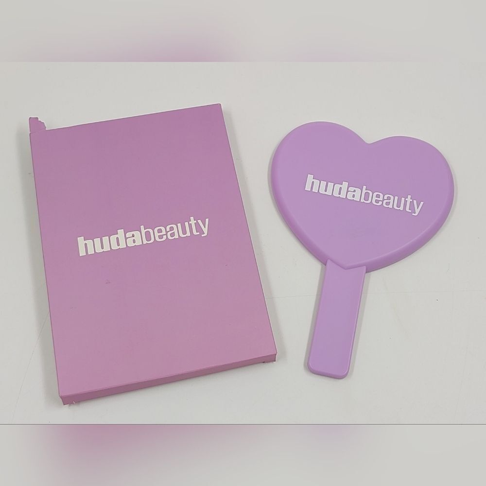 HUDA BEAUTY Lavender Purple Heart Mirror NIB